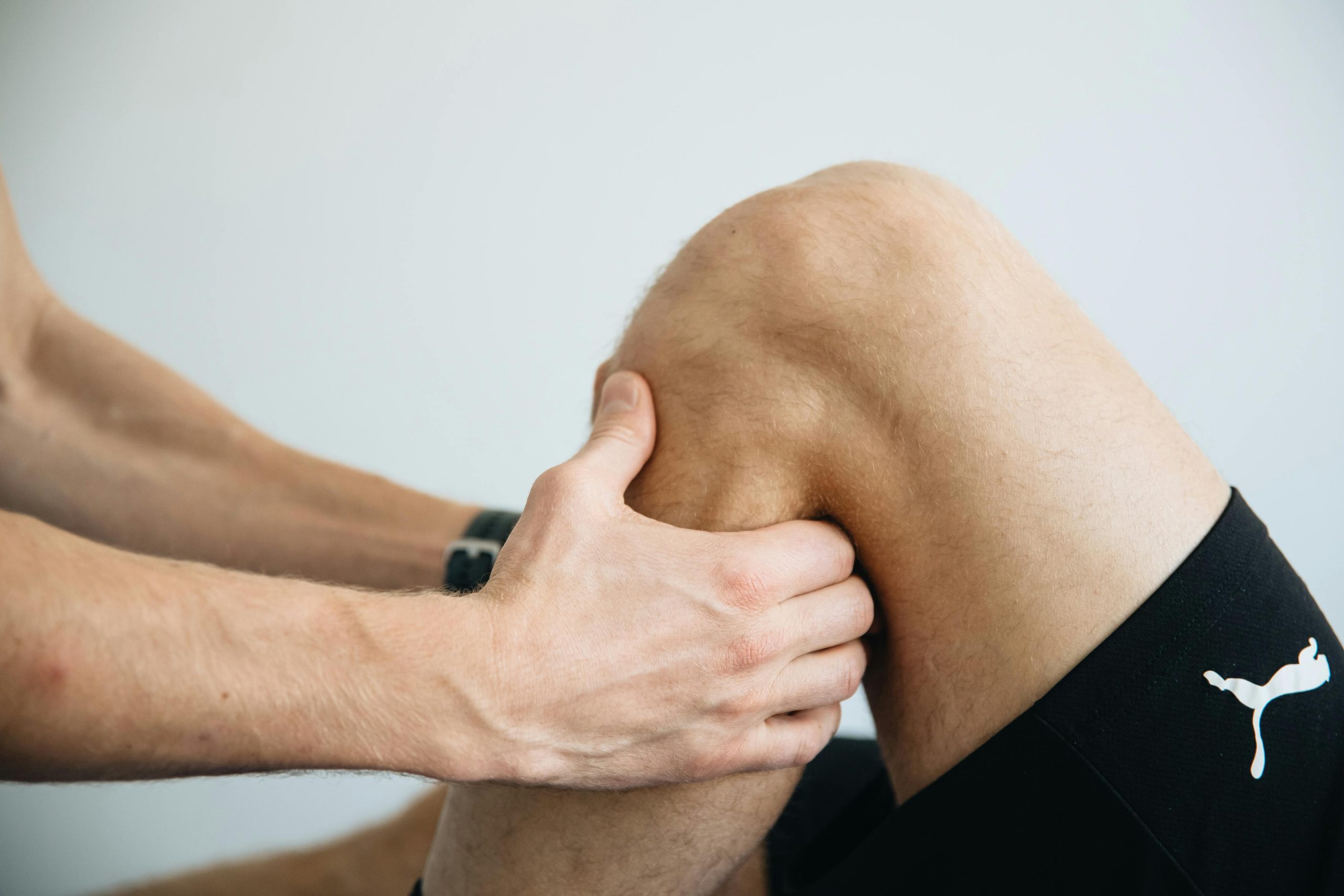 Understanding Knee Pain: Common Causes and When to Seek Help